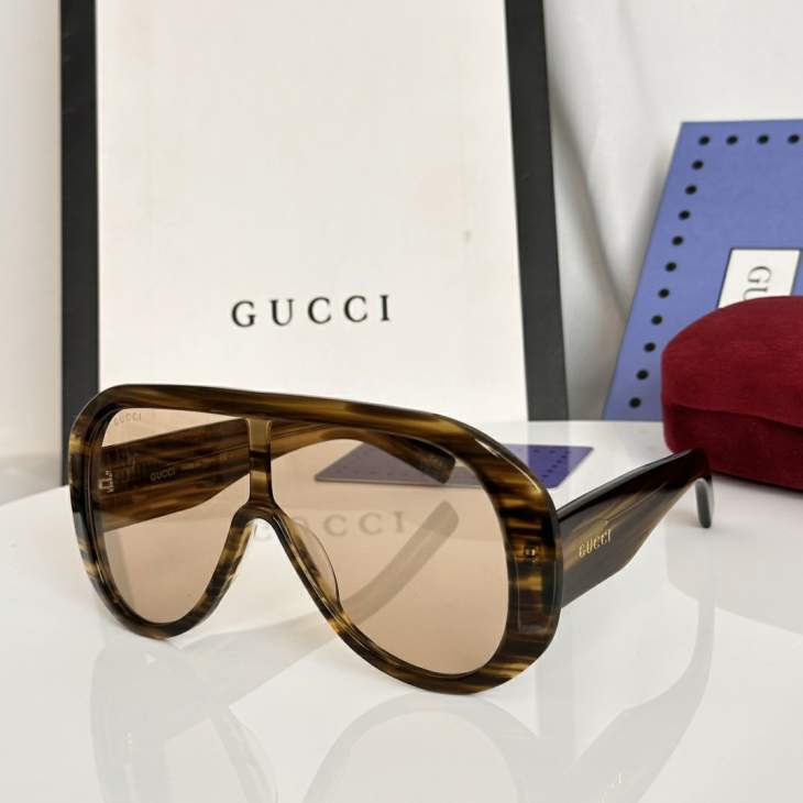 Picture of Gucci Sunglasses _SKUfw79478919fw